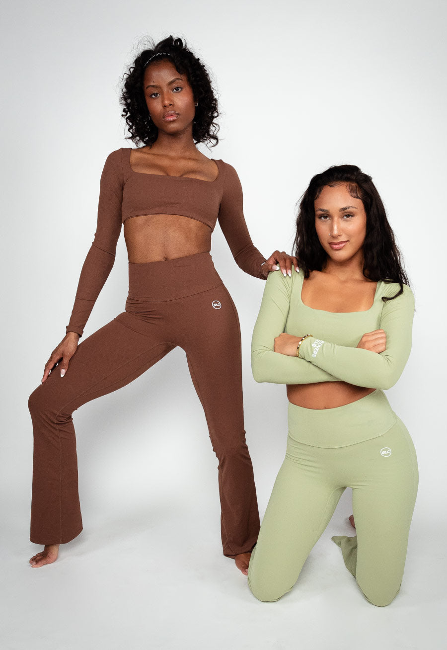 AIDA: Flare Legging